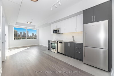 807 - 664 Spadina Ave | Toronto | Image