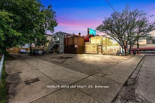 1471 Eglinton Ave W, Toronto, M6E 2G6 | Image 2