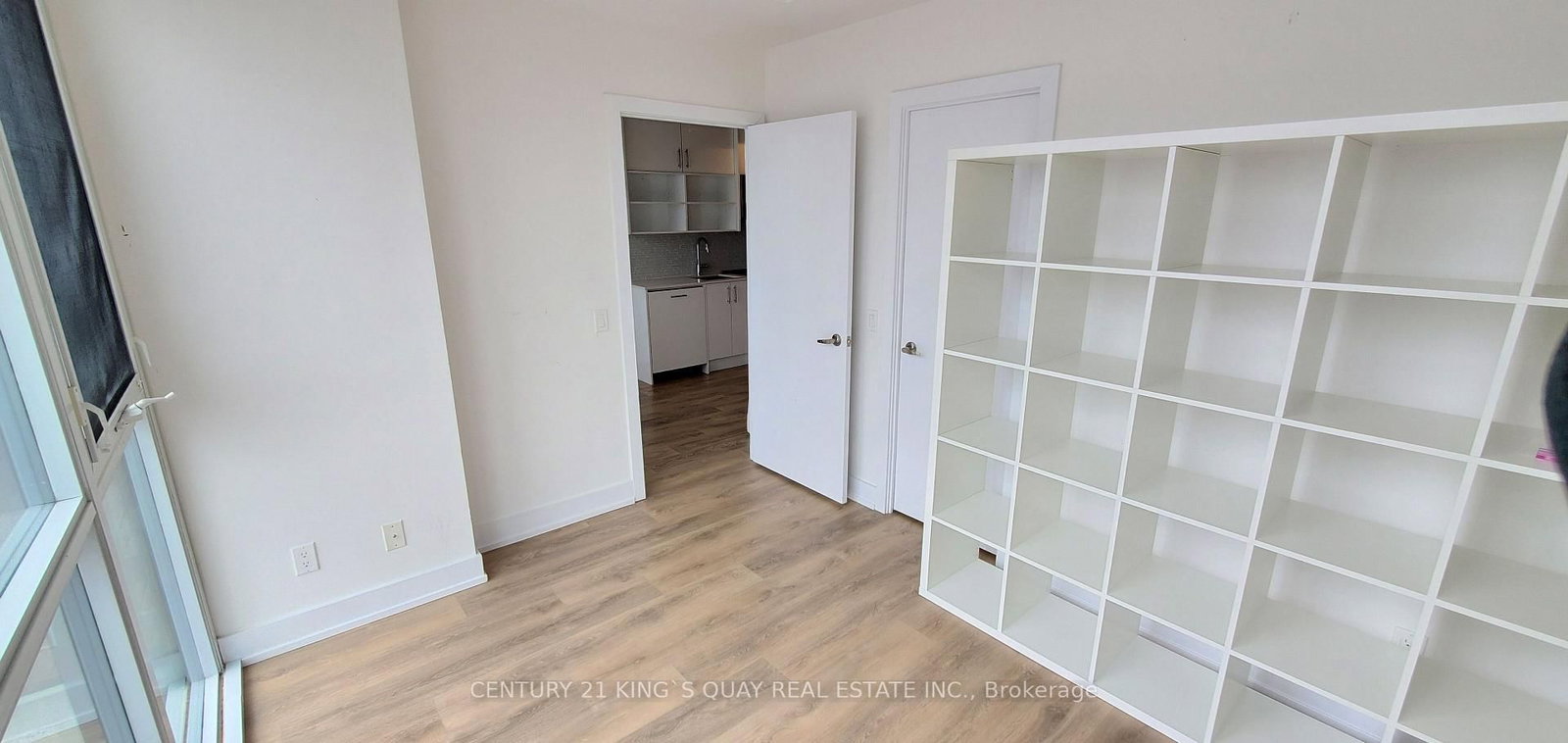 128 Fairview Mall Drive, Unit 1112 - Photo 7