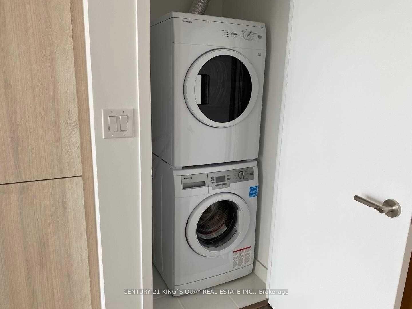 11 Wellesley Street W, Unit 5101 - Photo 3