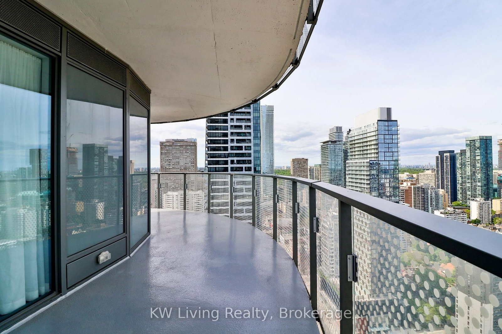 11 Wellesley Street W, Unit 3511 - Photo 27