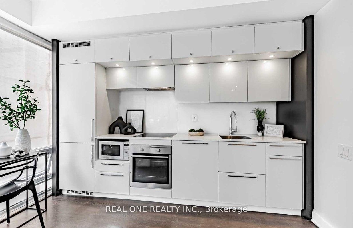 15 Grenville Street, Unit 1004 - Photo 3