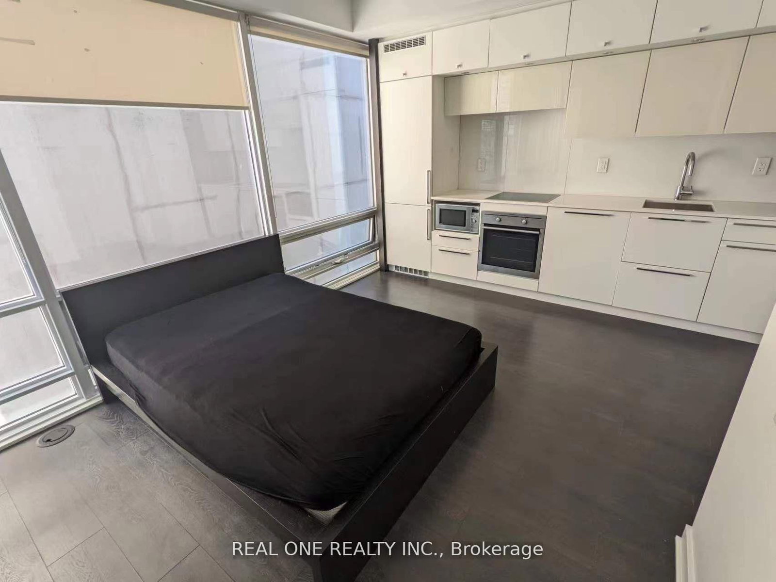 15 Grenville Street, Unit 1004 - Photo 7