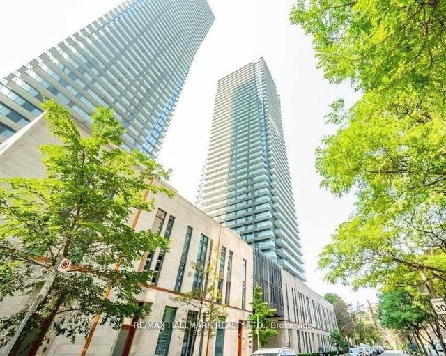 2902 - 65 St Mary Street