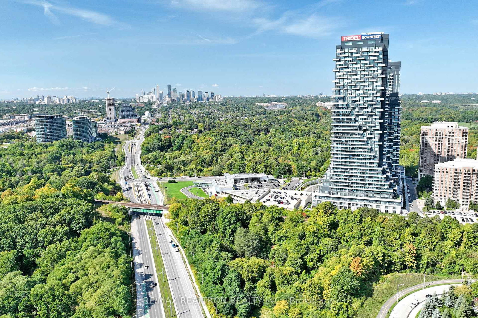 20 Inn On The Park Drive, Unit 1432 - Photo 30