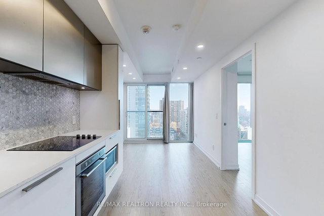 1815 - 85 Wood Street