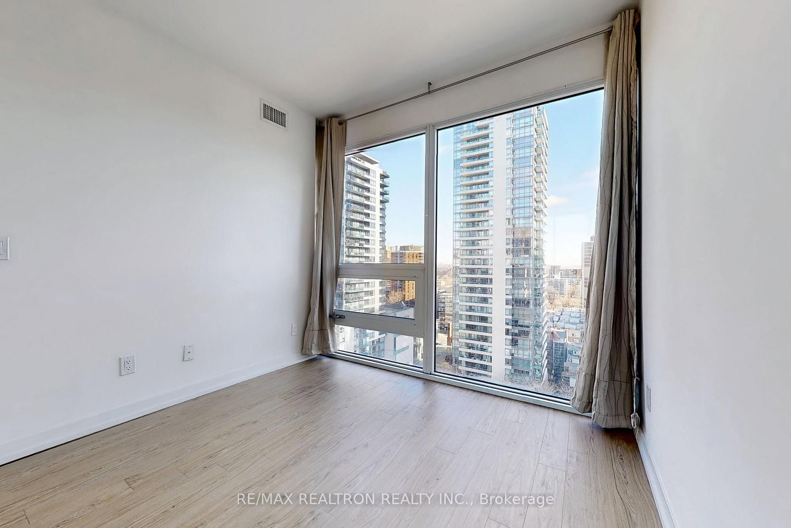 85 Wood Street, Unit 1815 - Photo 10