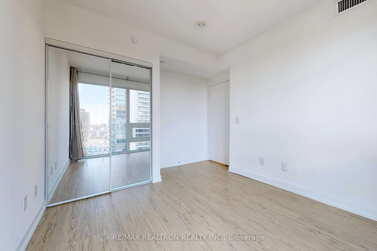 85 Wood Street, Unit 1815 - Photo 12