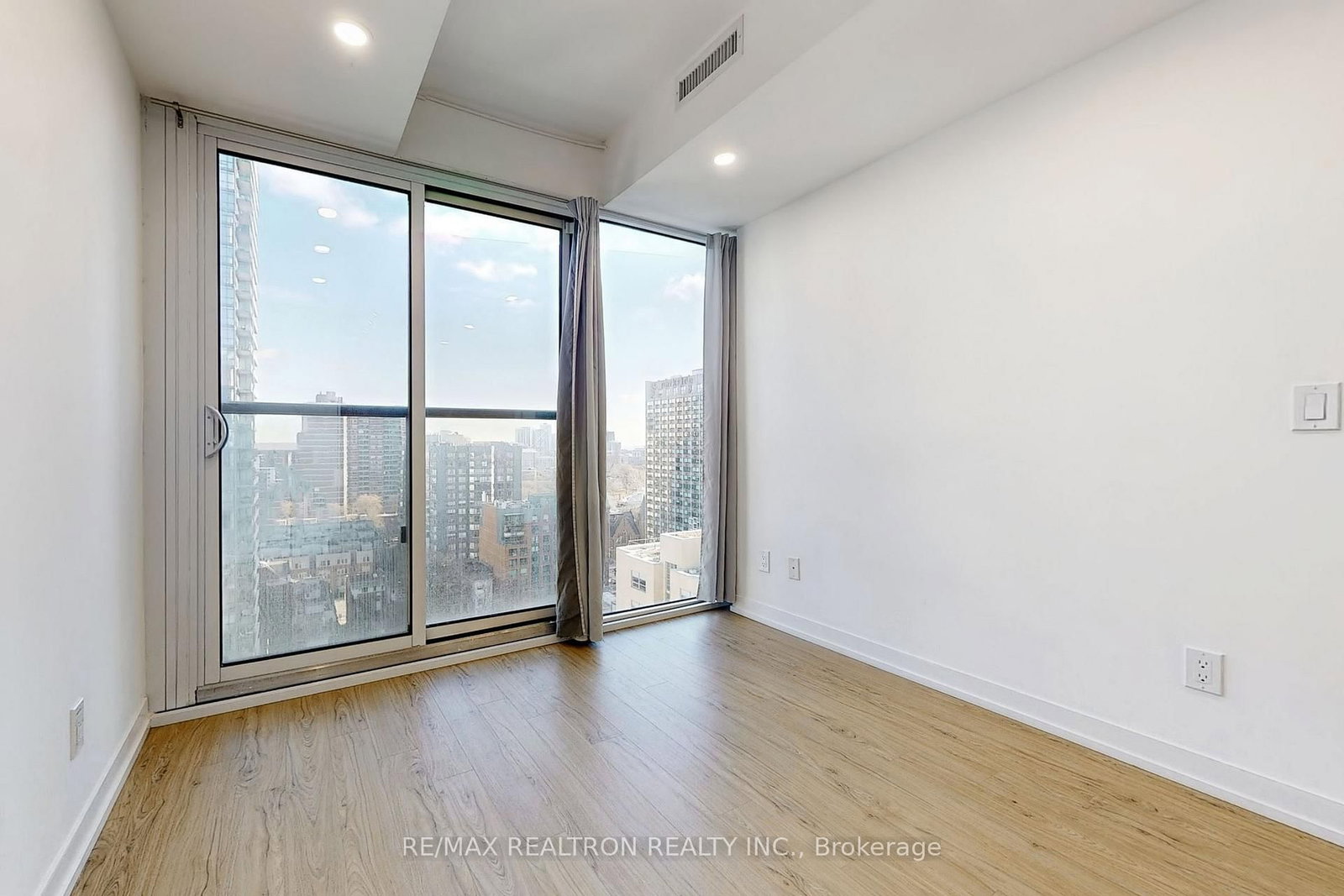 85 Wood Street, Unit 1815 - Photo 7