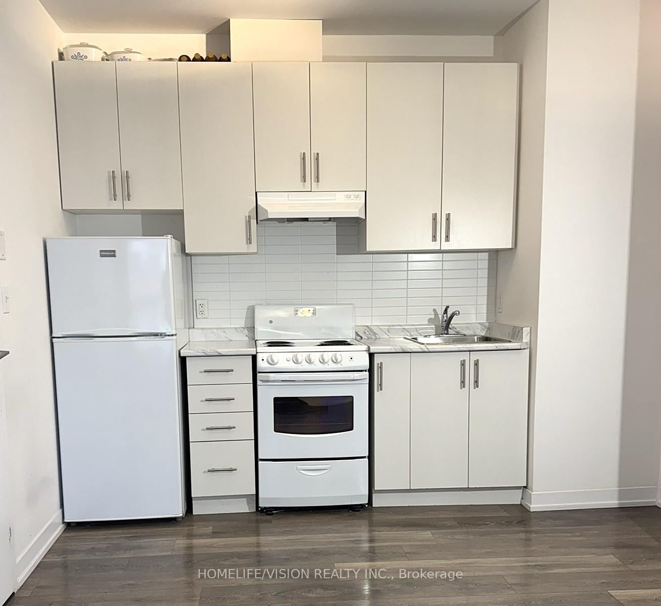 377 Church Street N, Unit 201 - Photo 6