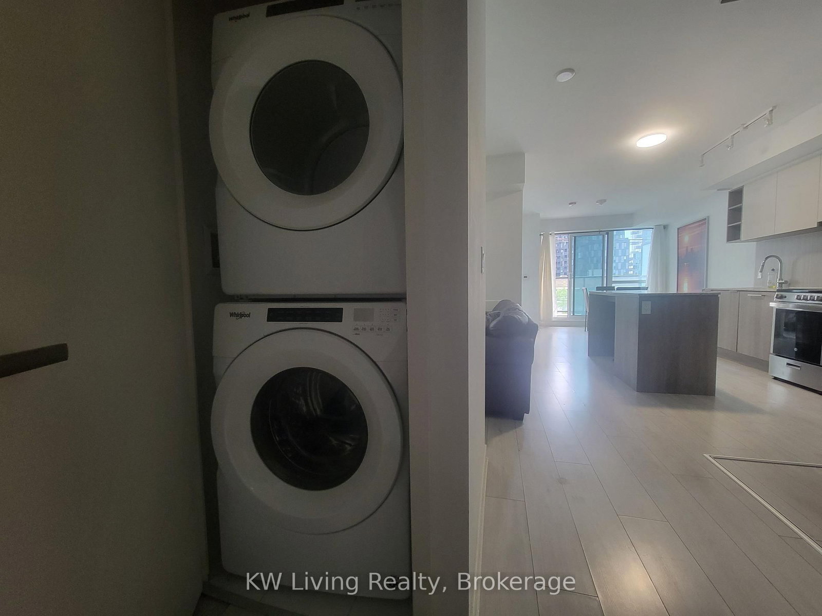 31 Tippett Road, Unit 257 - Photo 12