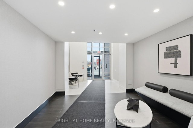 311 - 90 Trinity Street