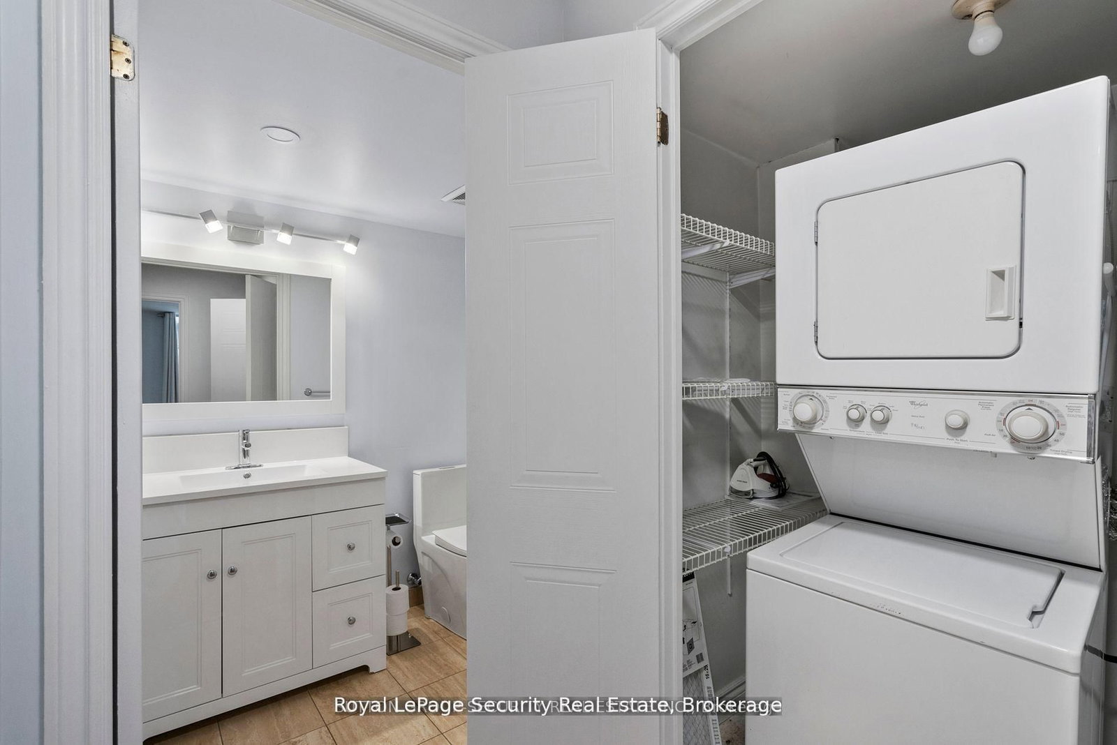 105 Victoria Street, Unit 908 - Photo 19