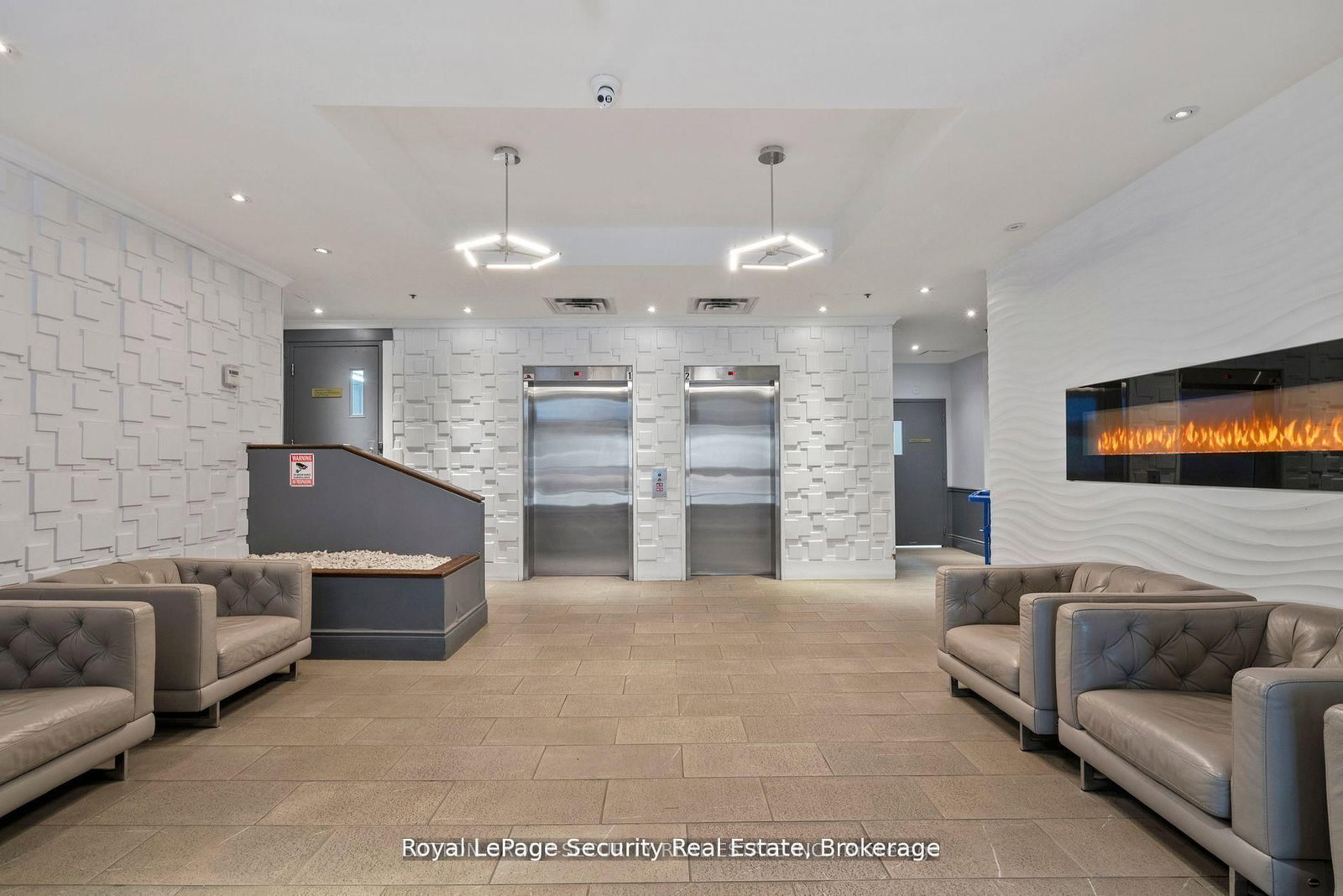 105 Victoria Street, Unit 908 - Photo 5