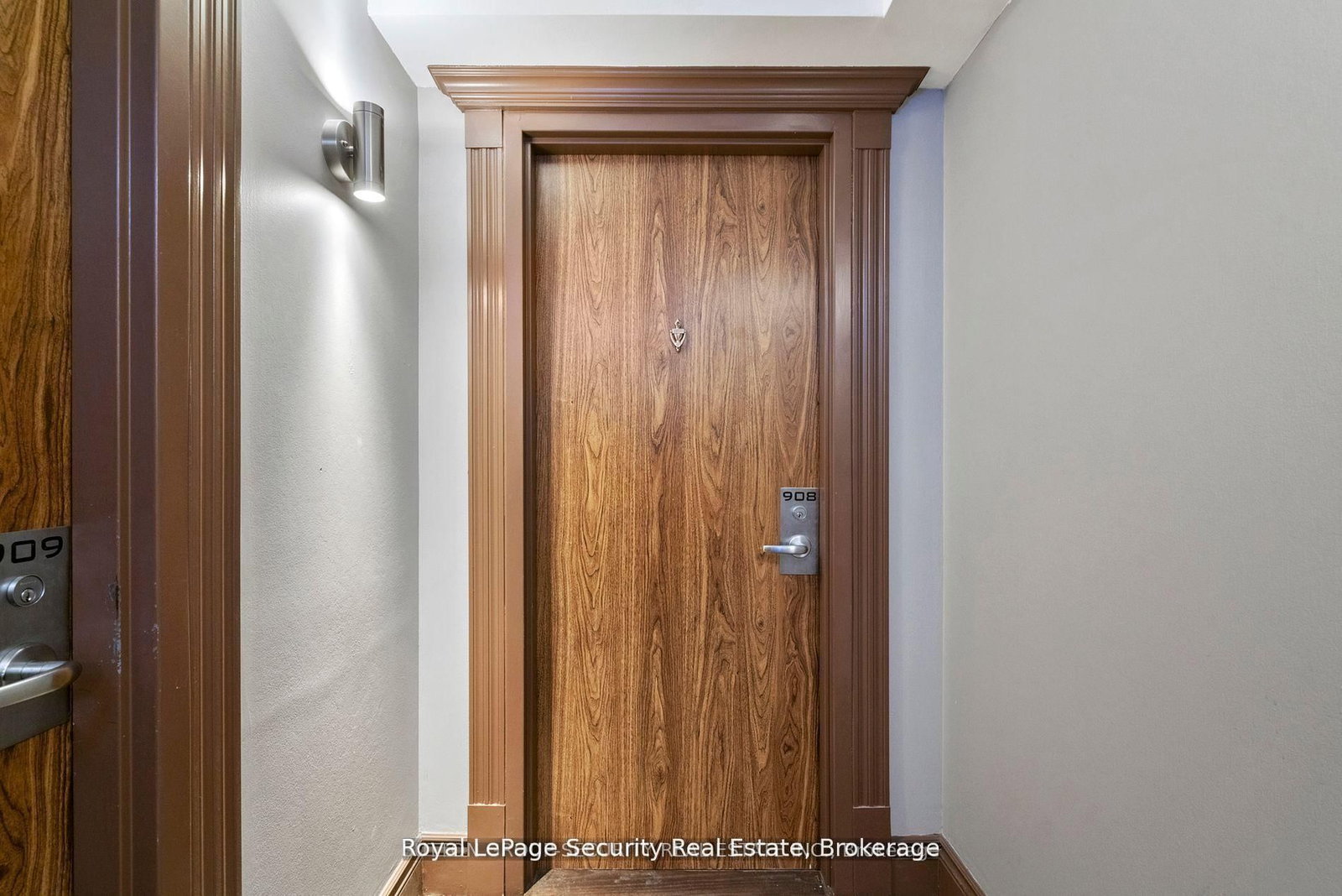 105 Victoria Street, Unit 908 - Photo 6