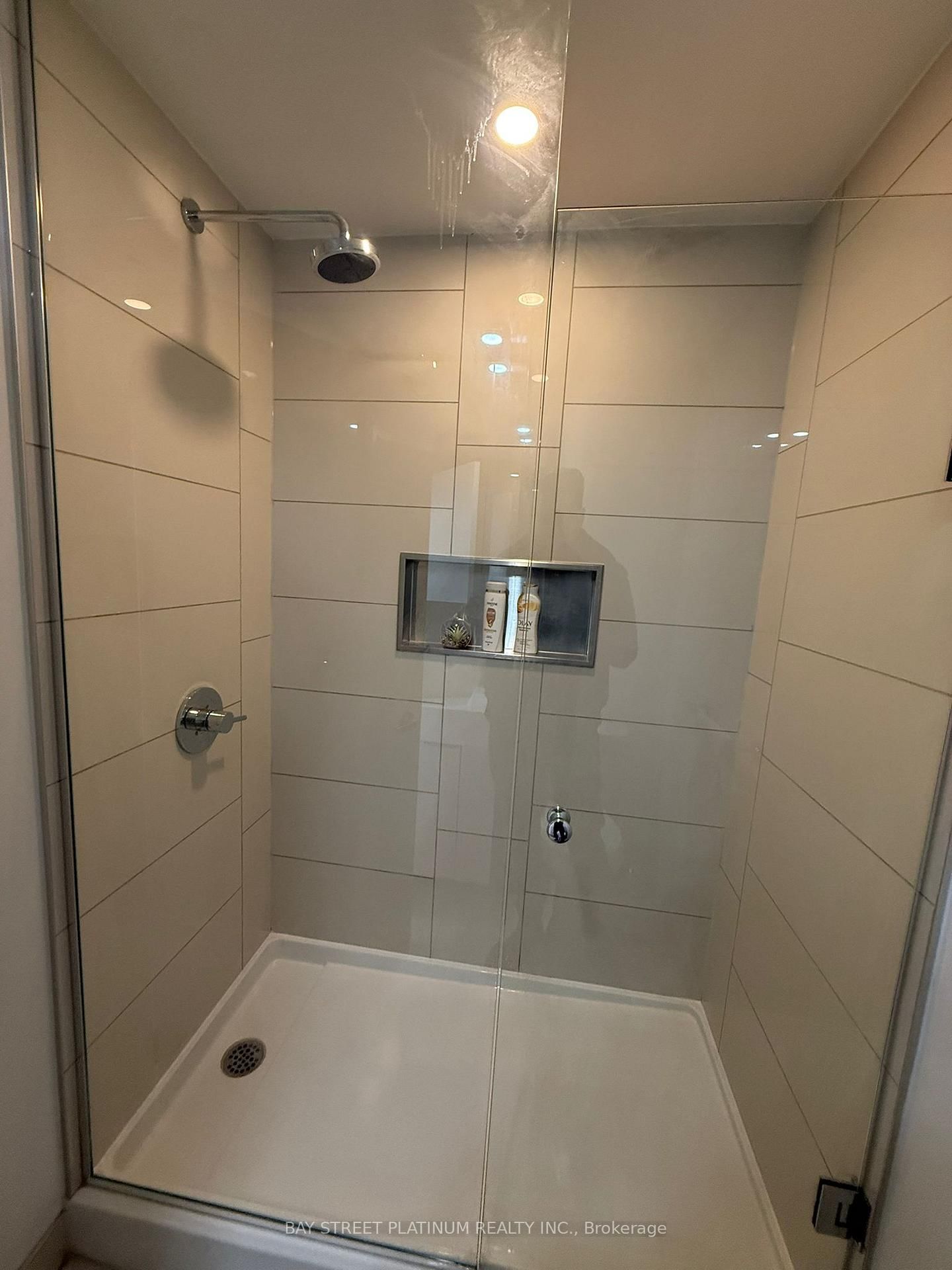 15 Lower Jarvis Street, Unit 414 - Photo 8