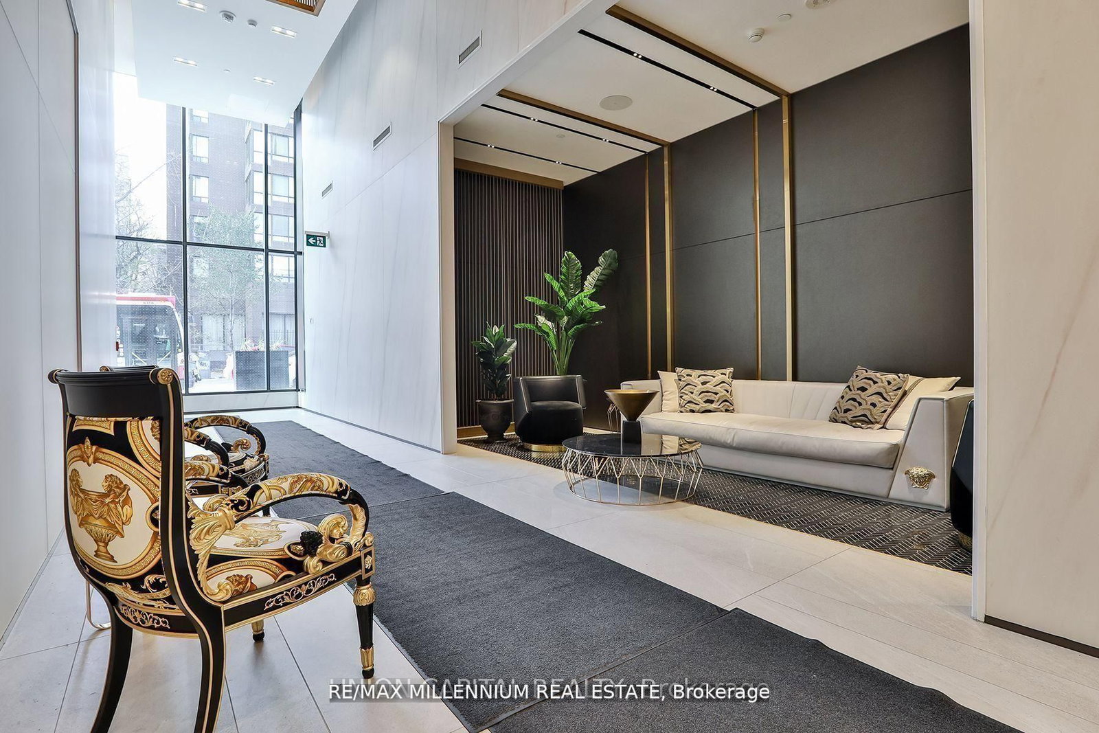 319 Jarvis Street, Unit 705 - Photo 4