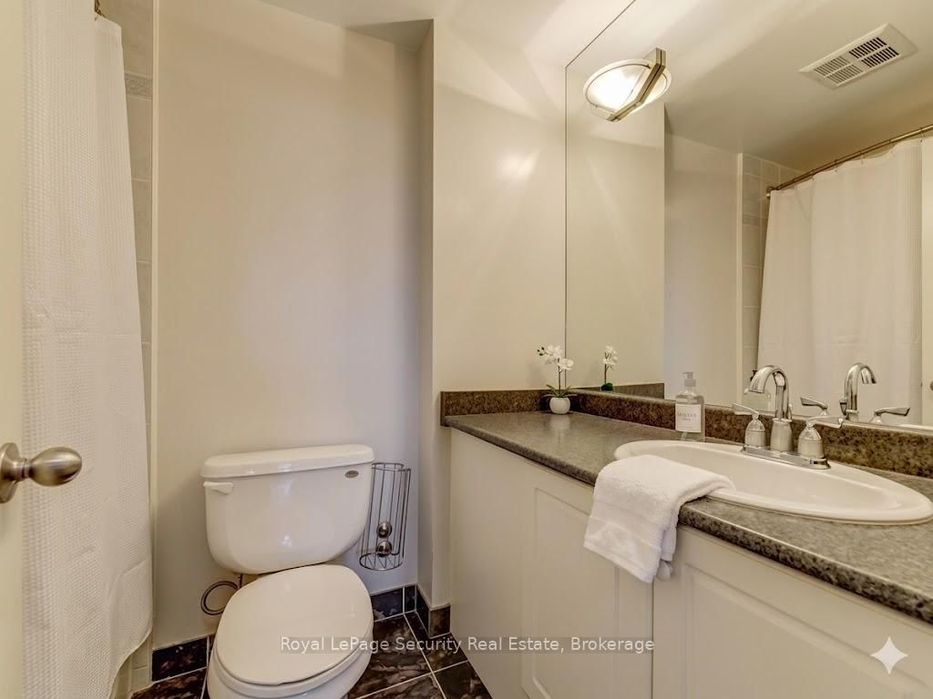 4200 Bathurst Street, Unit 501 - Photo 6