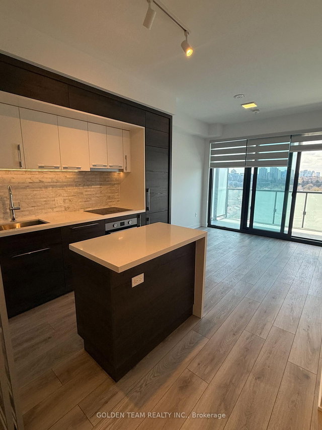 1809 - 29 Green Trail Court