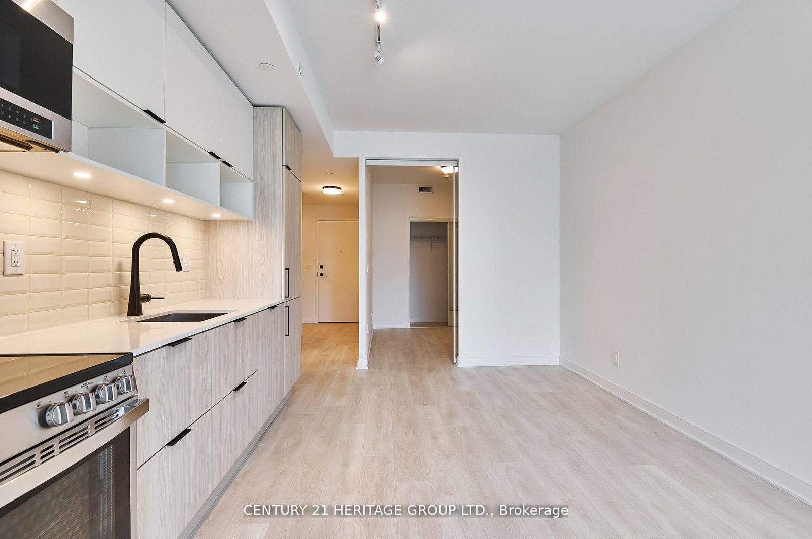 180 Mill Street, Unit S560 - Photo 15