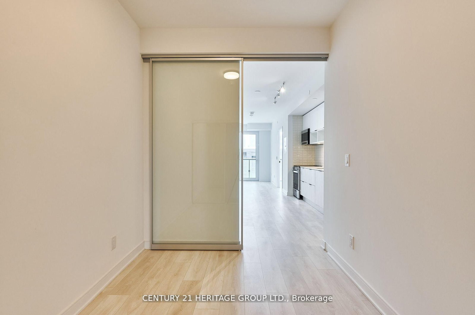 180 Mill Street, Unit S560 - Photo 19