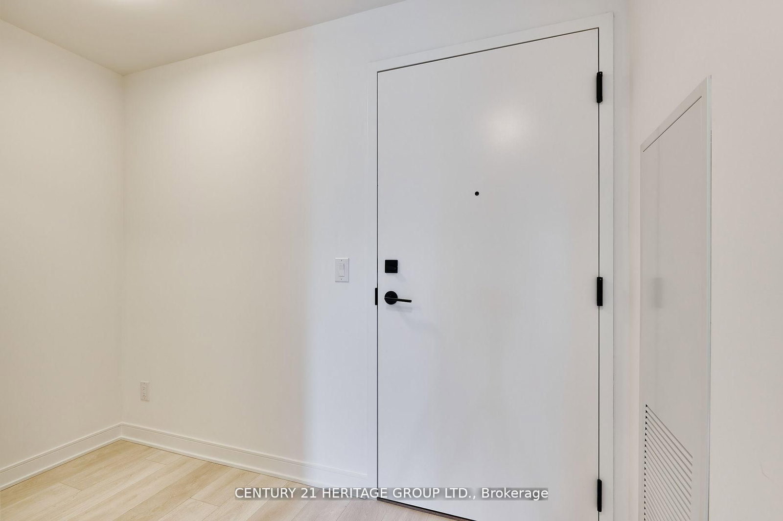 180 Mill Street, Unit S560 - Photo 5