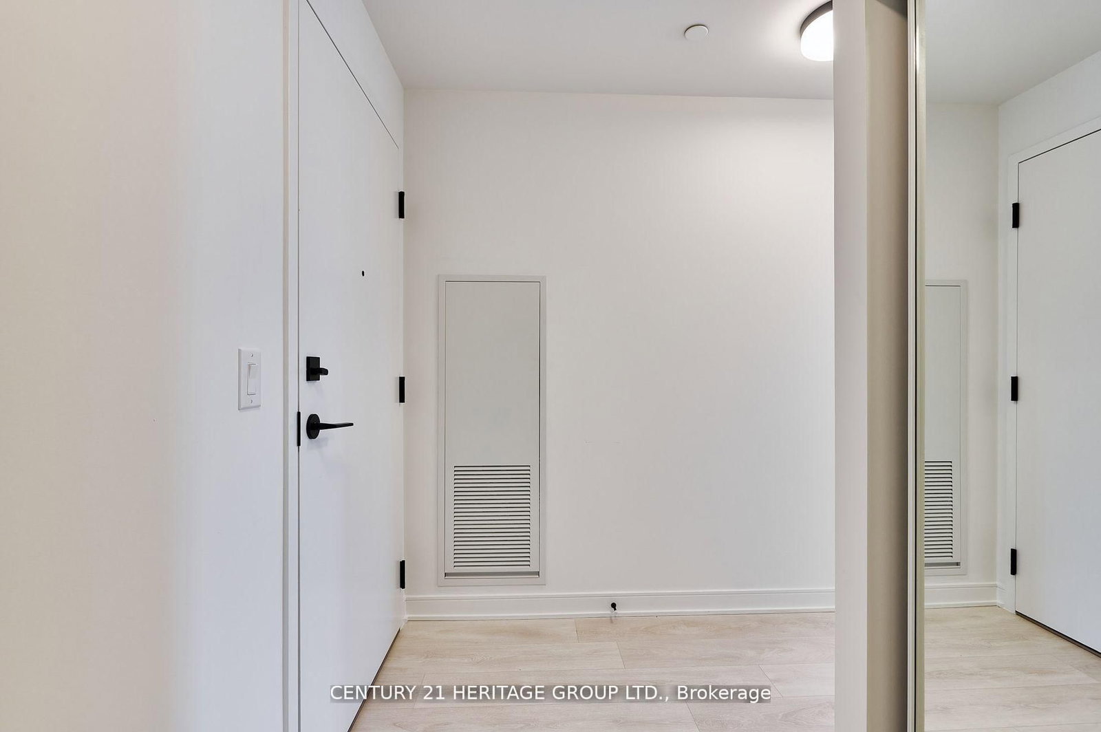 180 Mill Street, Unit S560 - Photo 6