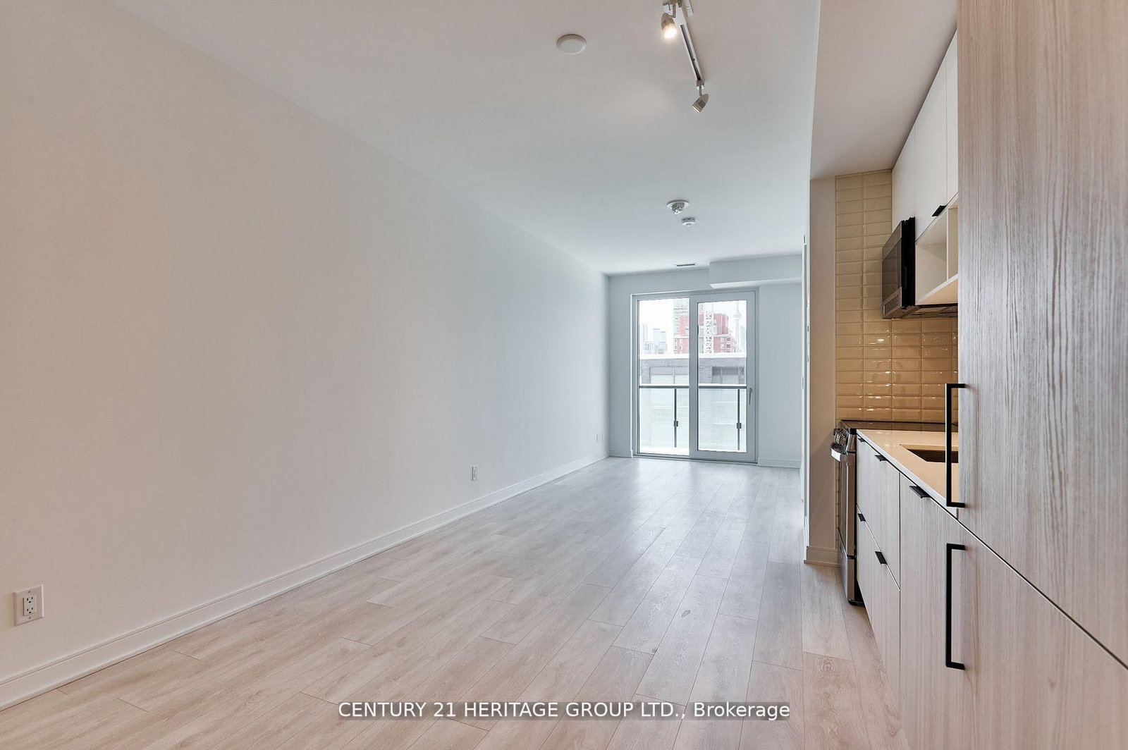 180 Mill Street, Unit S560 - Photo 7