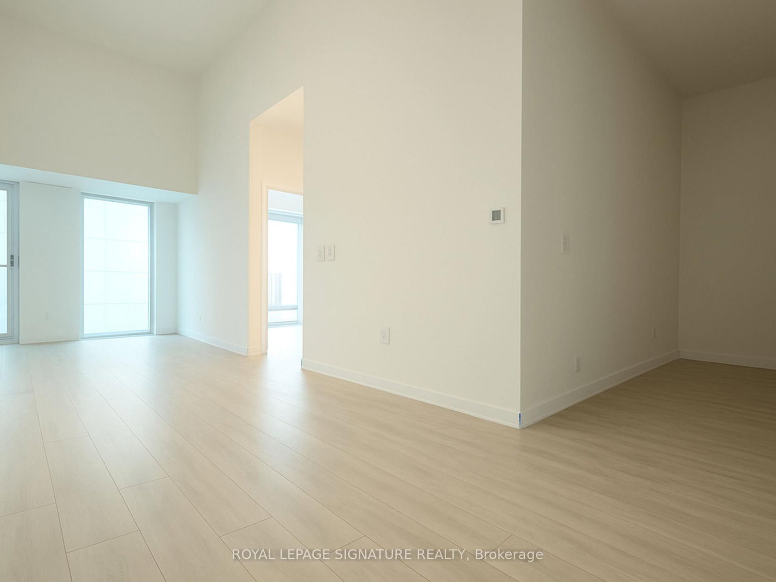 238 Simcoe Street, Unit 602 - Photo 4