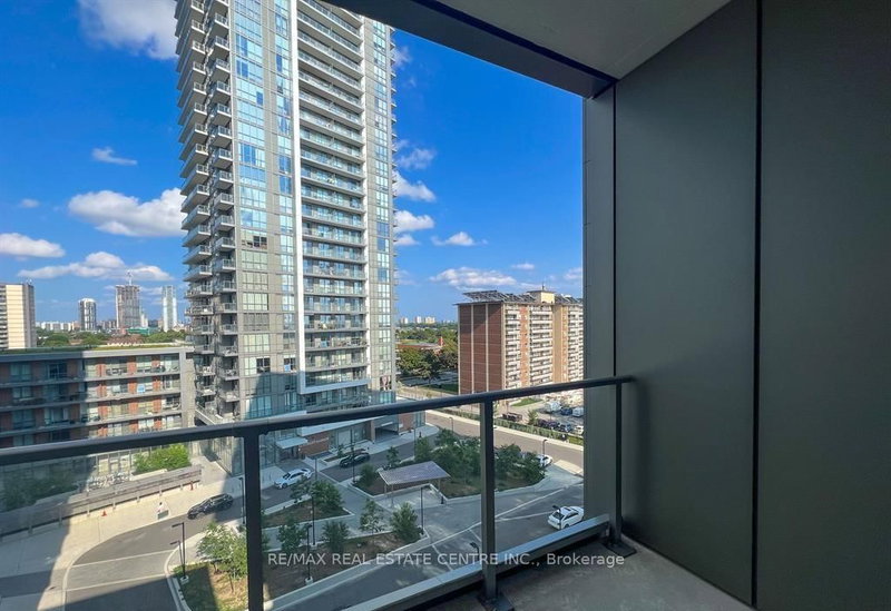 36 Forest Manor Rd #722, Toronto, Ontario