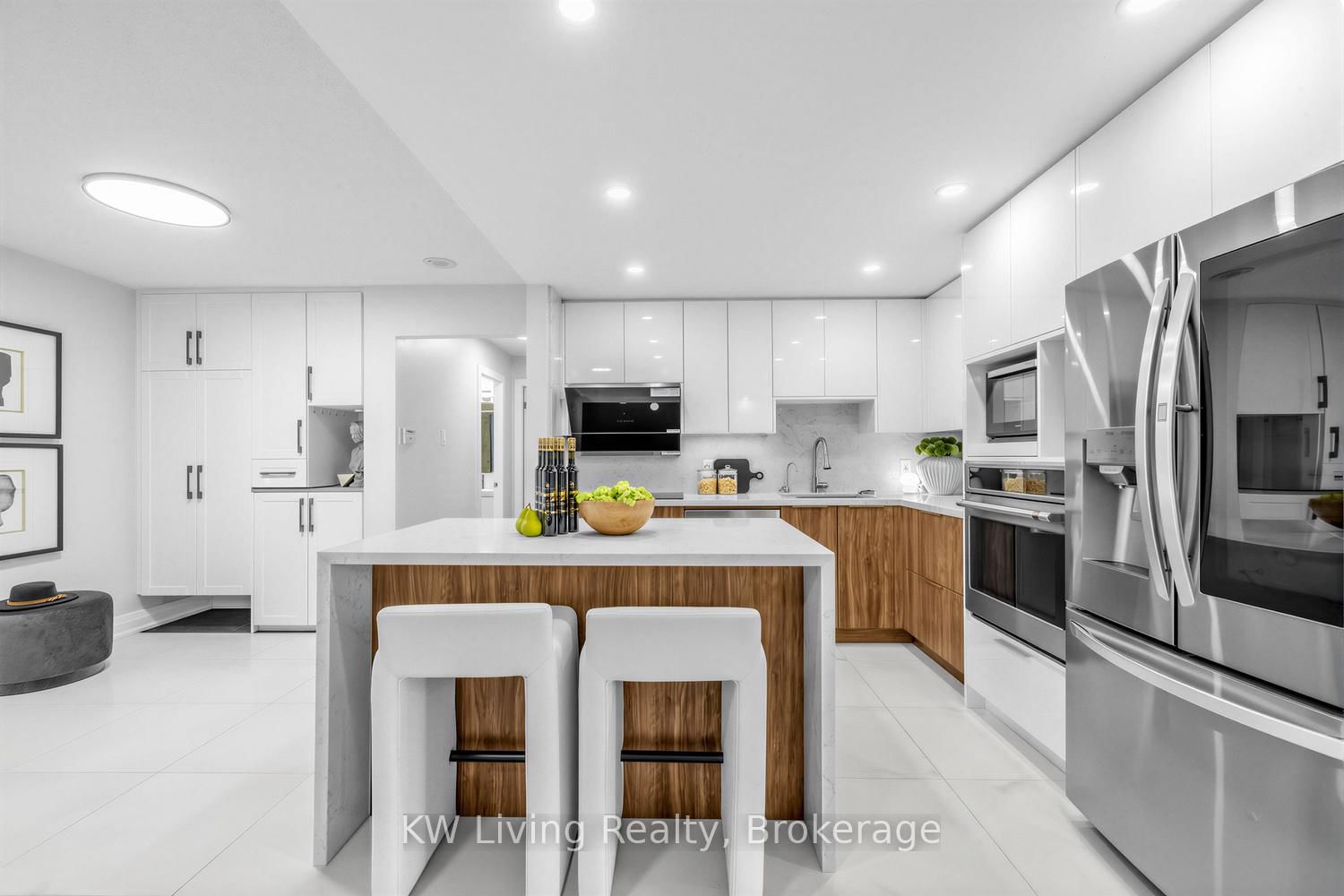 5460 Yonge Street, Unit 1005 - Photo 13
