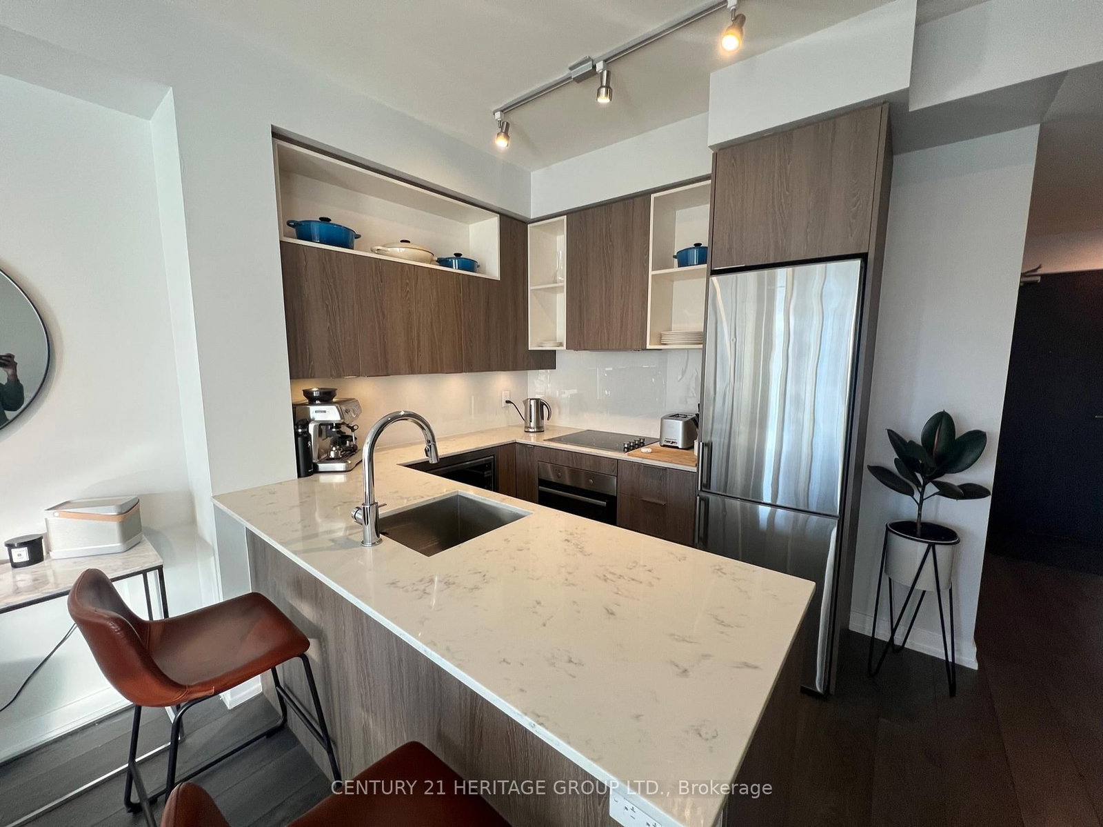 200 Sackville Street, Unit 912 - Photo 10