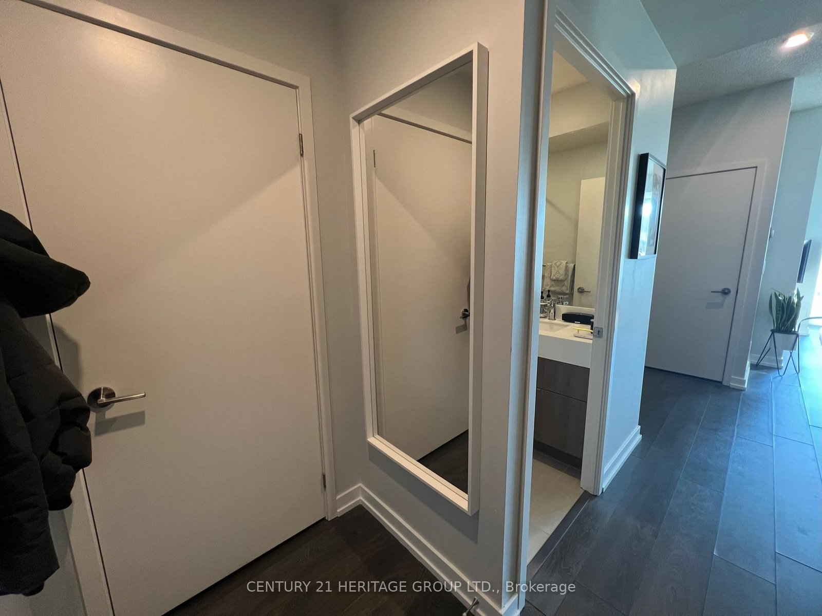 200 Sackville Street, Unit 912 - Photo 3