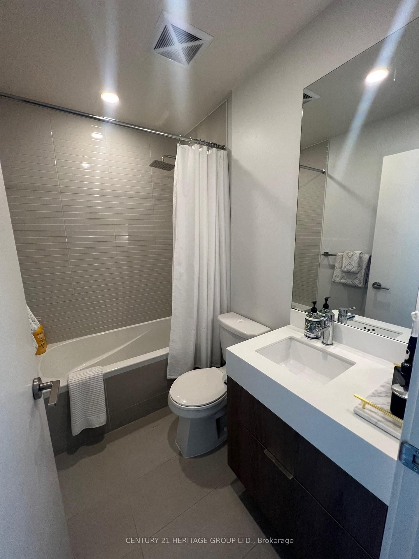 200 Sackville Street, Unit 912 - Photo 6