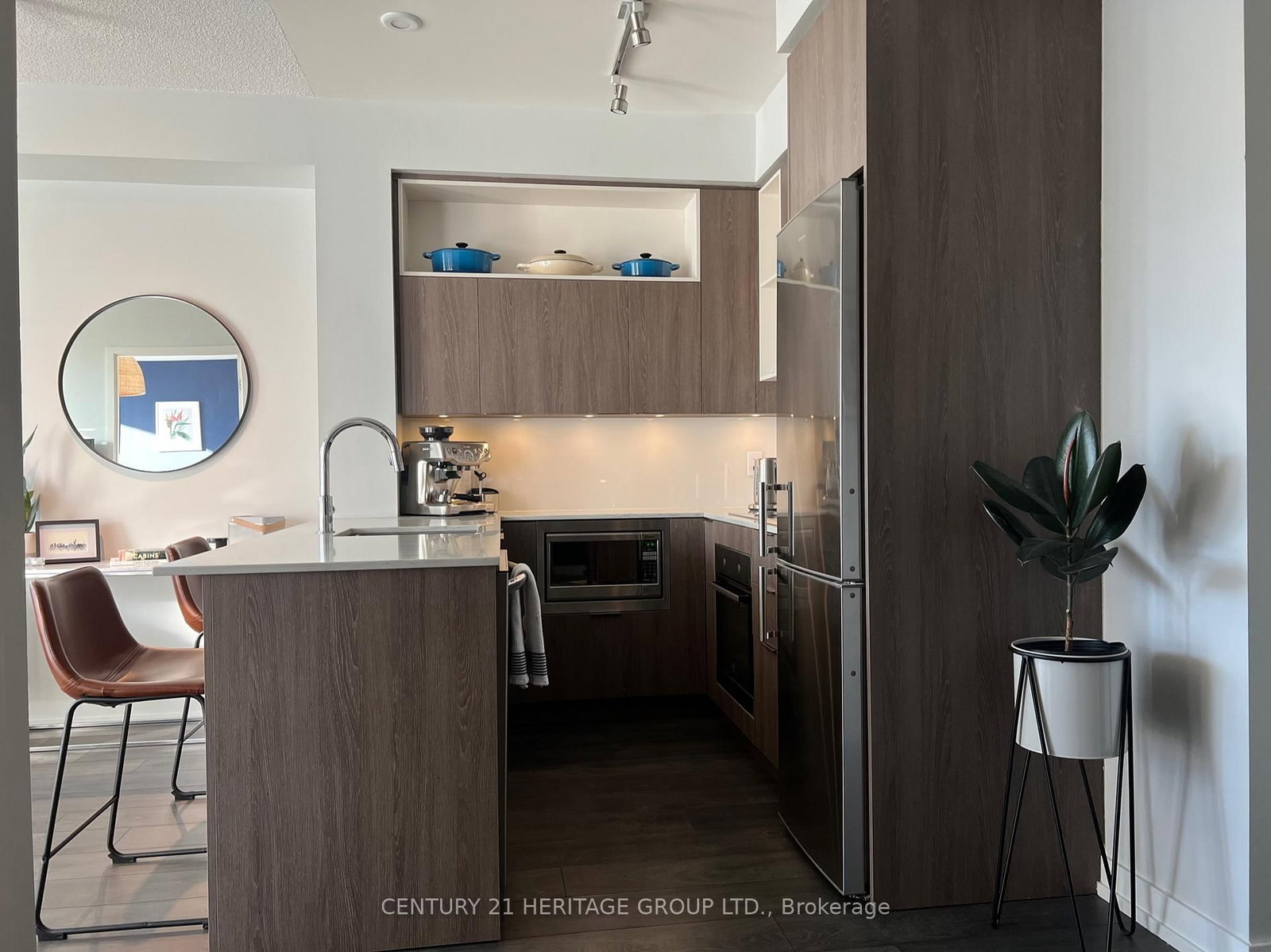 200 Sackville Street, Unit 912 - Photo 8