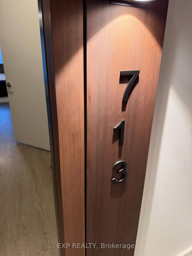 713 - 425 Front Street E