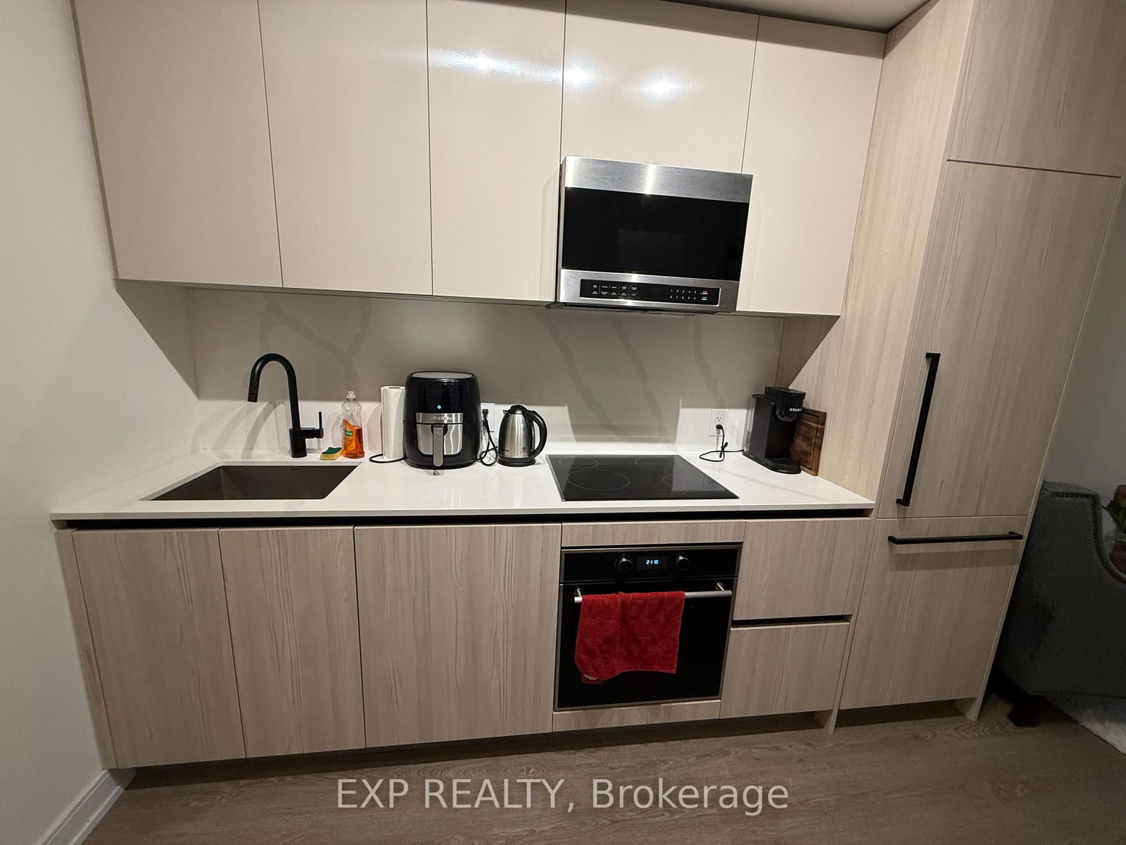 425 Front Street E, Unit 713 - Photo 2