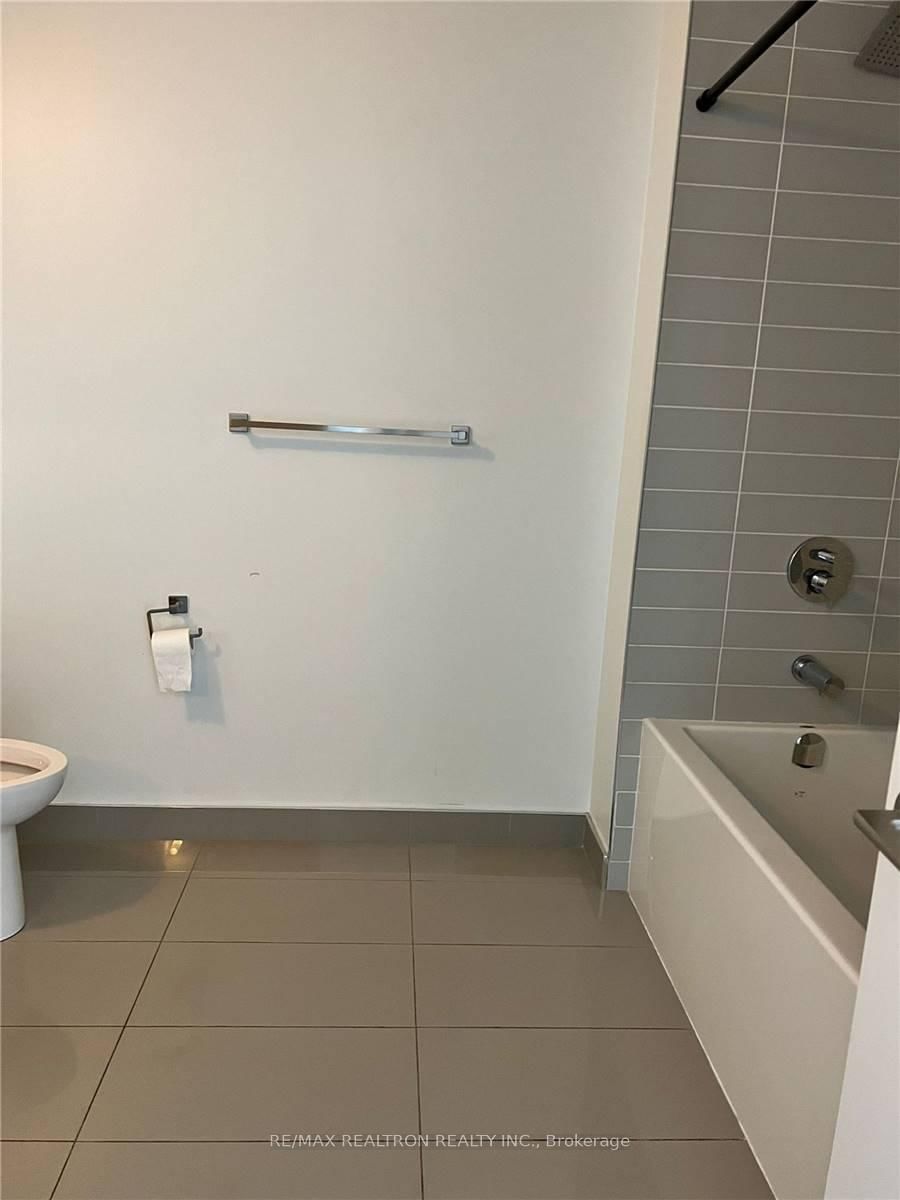 290 Adelaide Street W, Unit 2006 - Photo 11