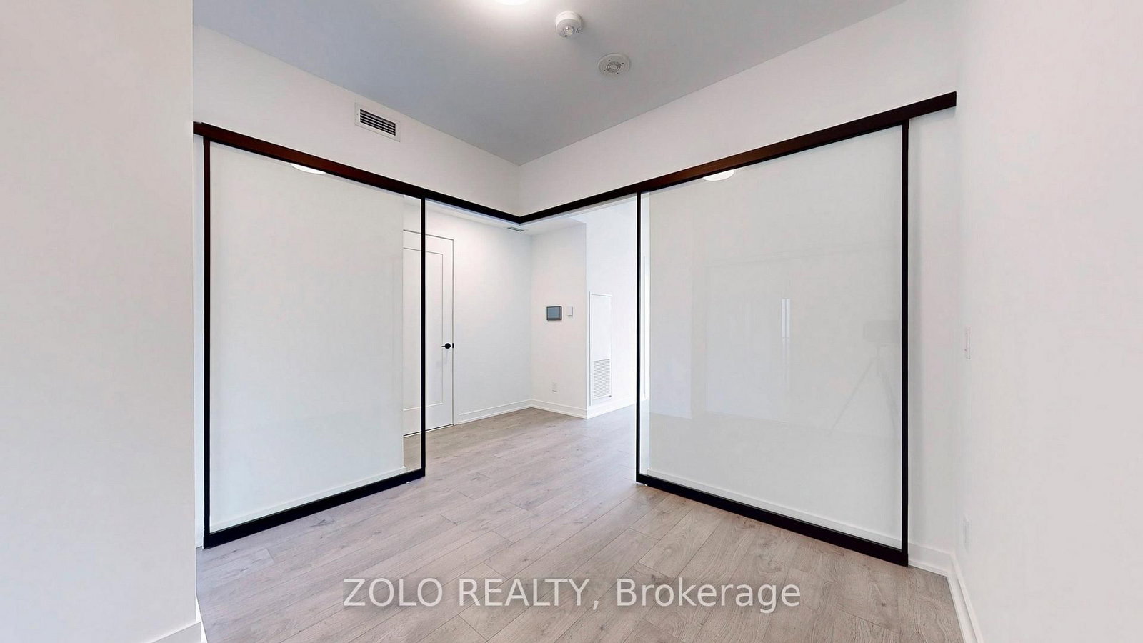 5 Defries Street, Unit 1504 - Photo 13