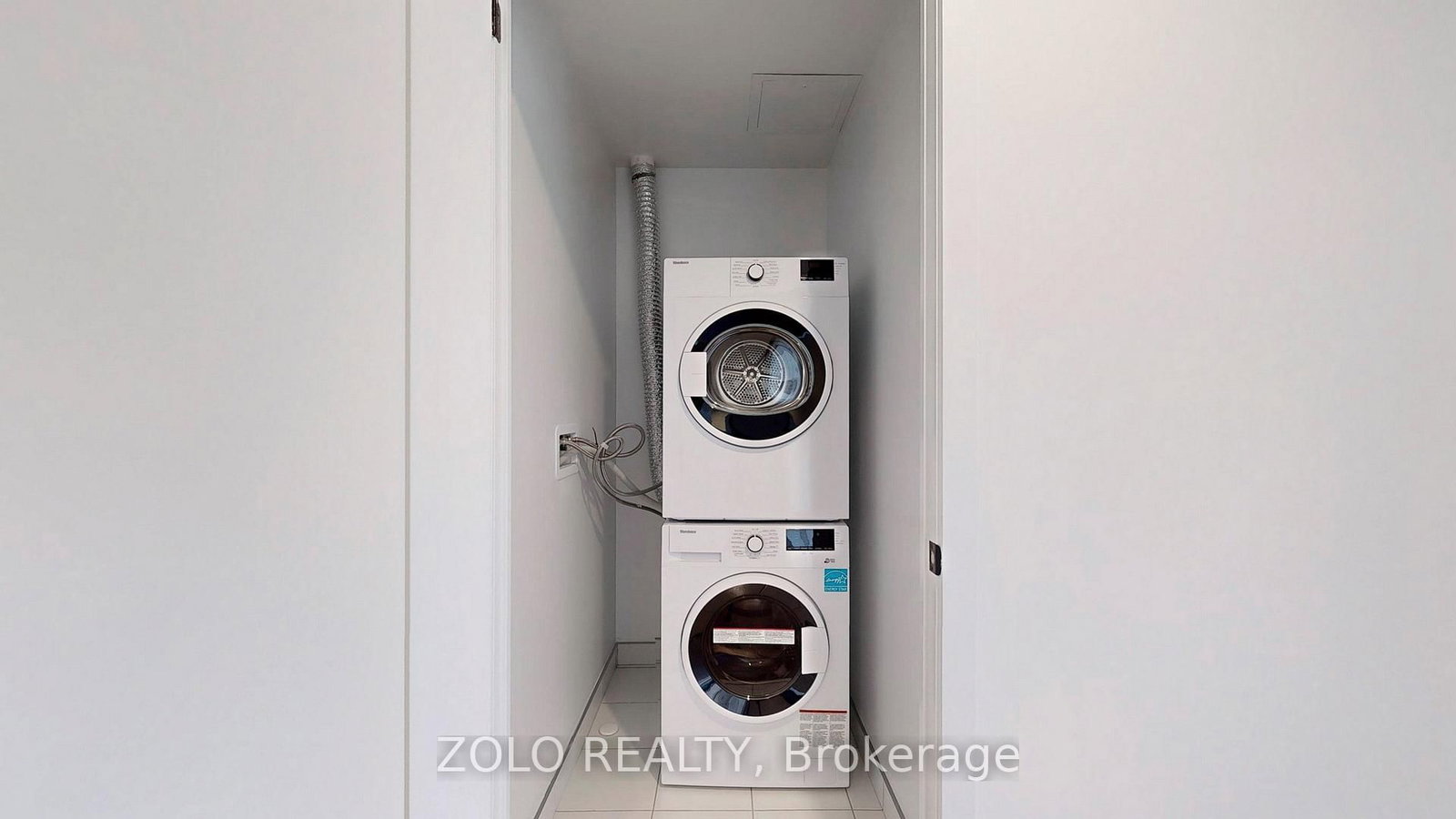 5 Defries Street, Unit 1504 - Photo 15