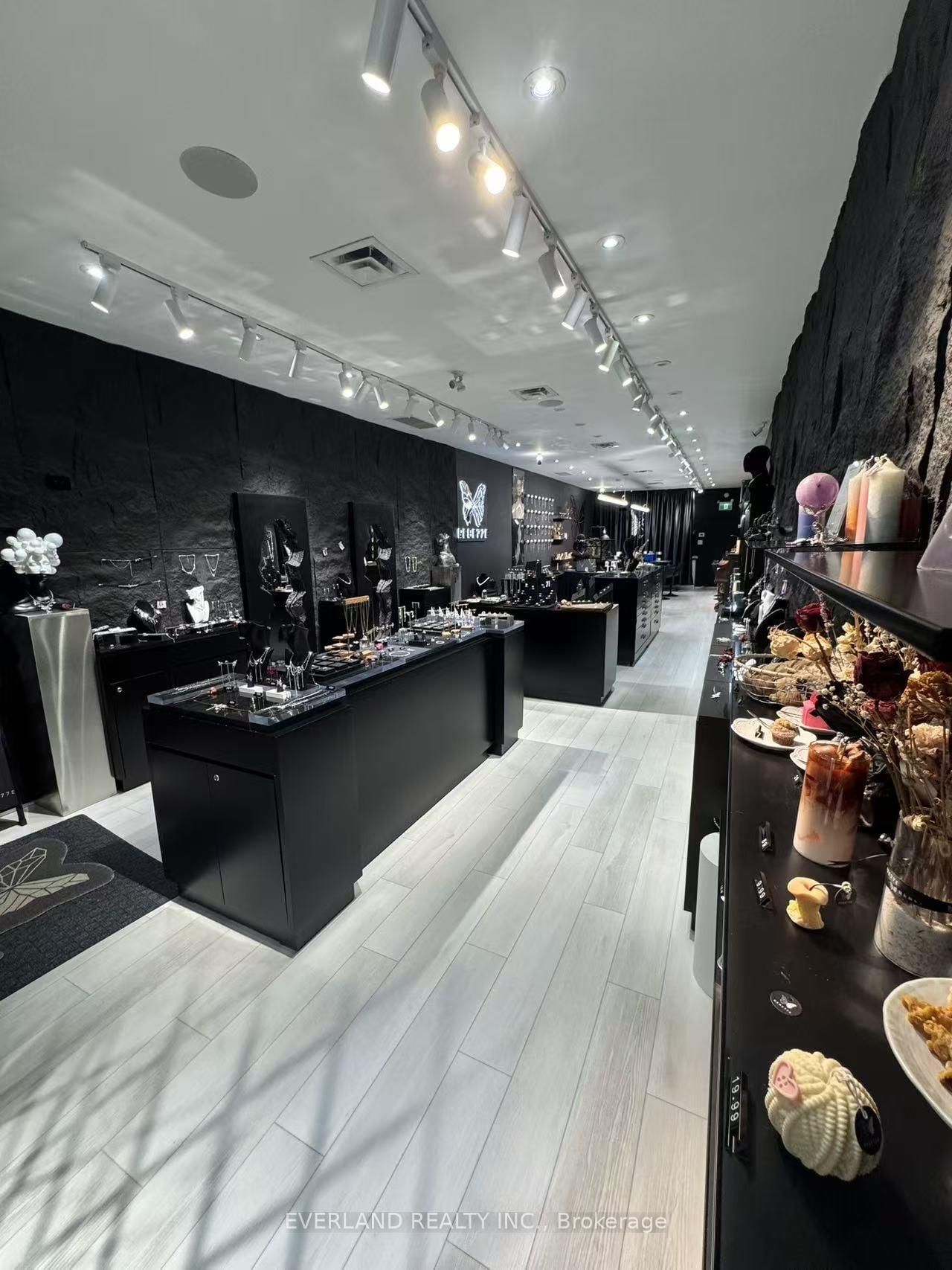 2515 Yonge Street - Photo 4