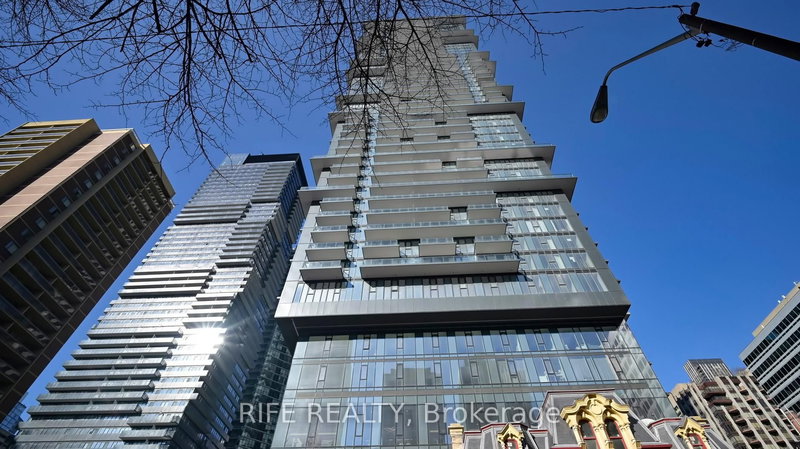 home for lease on 2910-634 Church Street