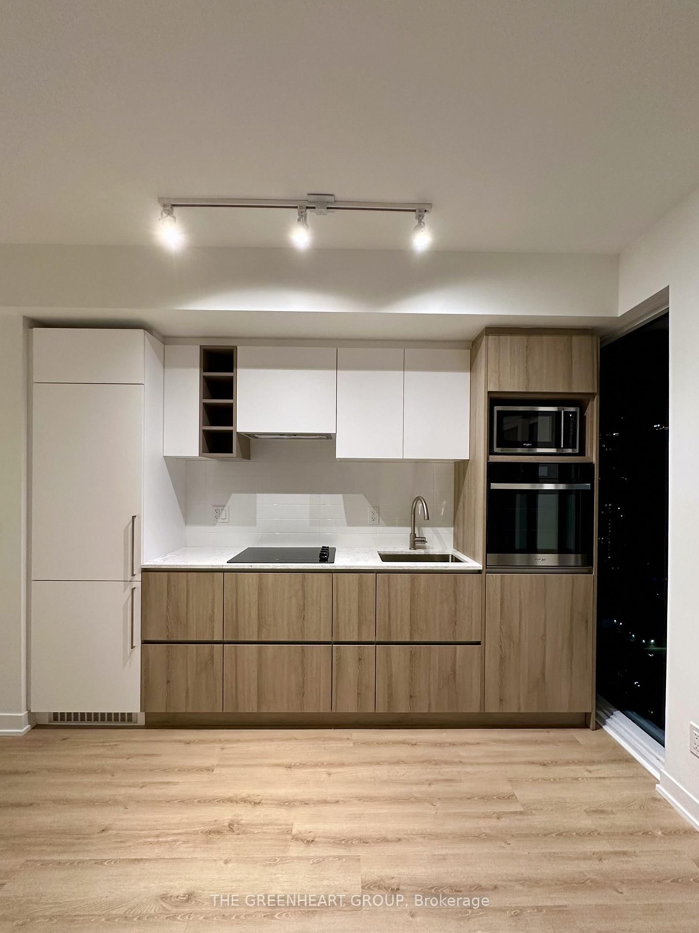 319 Jarvis Street, Unit 4205 - Photo 4