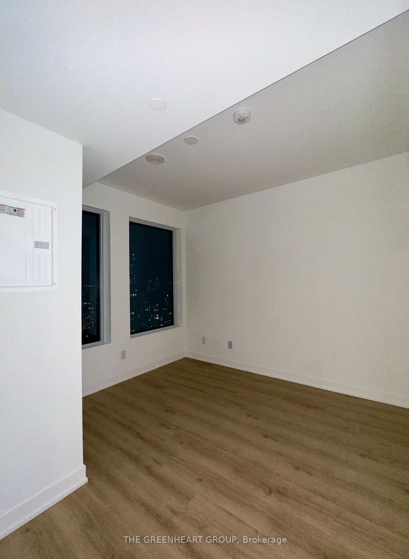 319 Jarvis Street, Unit 4205 - Photo 8