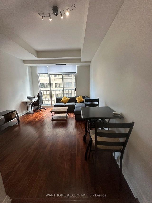 506 - 8 Wellesley Street E