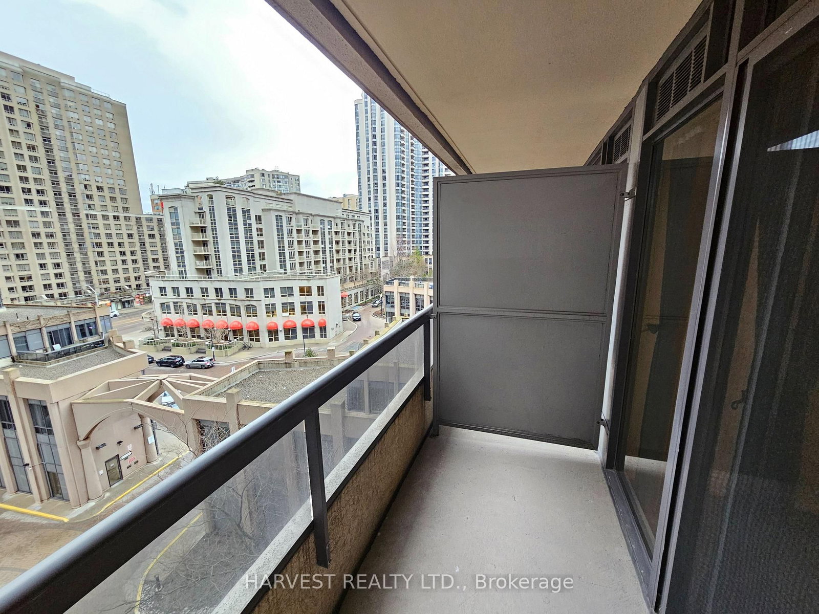 15 Northtown Way, Unit 616 - Photo 11