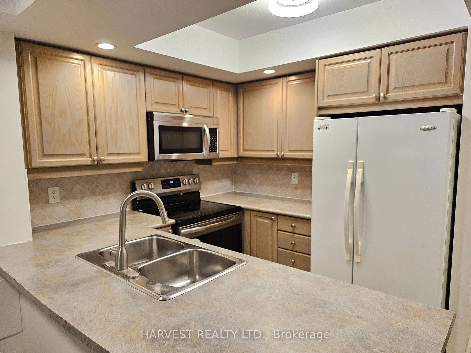 15 Northtown Way, Unit 616 - Photo 4