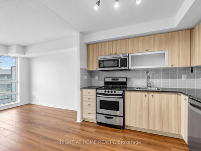 318-2015 Sheppard Avenue East, Toronto, Ontario image-0-4