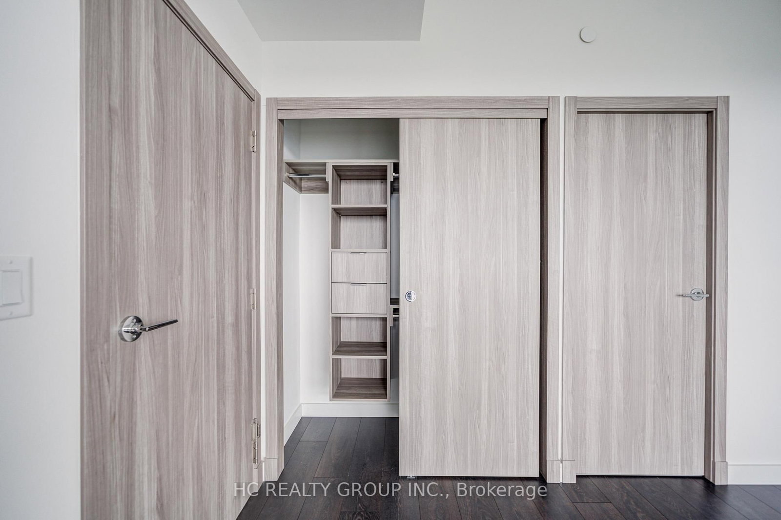 25 Mcmahon Drive, Unit 1703 - Photo 20