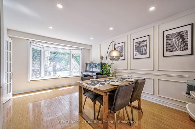 345 Hollyberry Trail